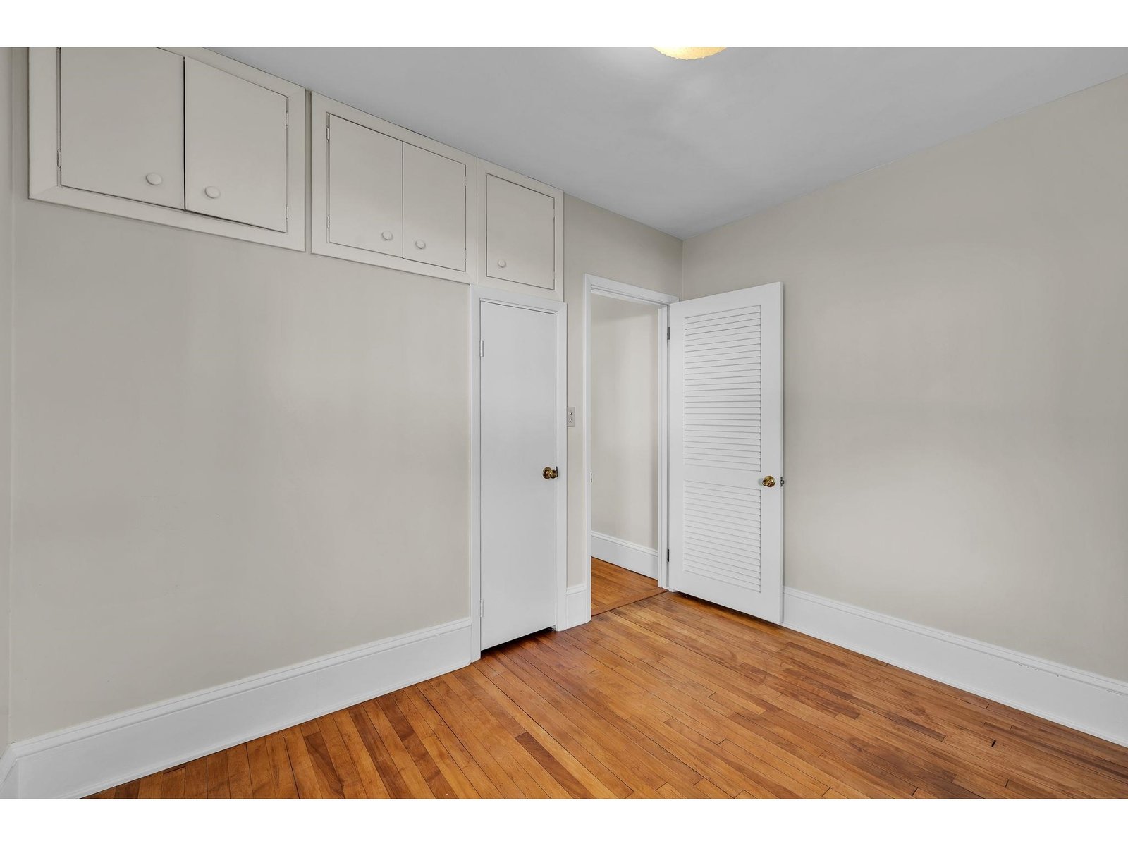 87 Currier Street