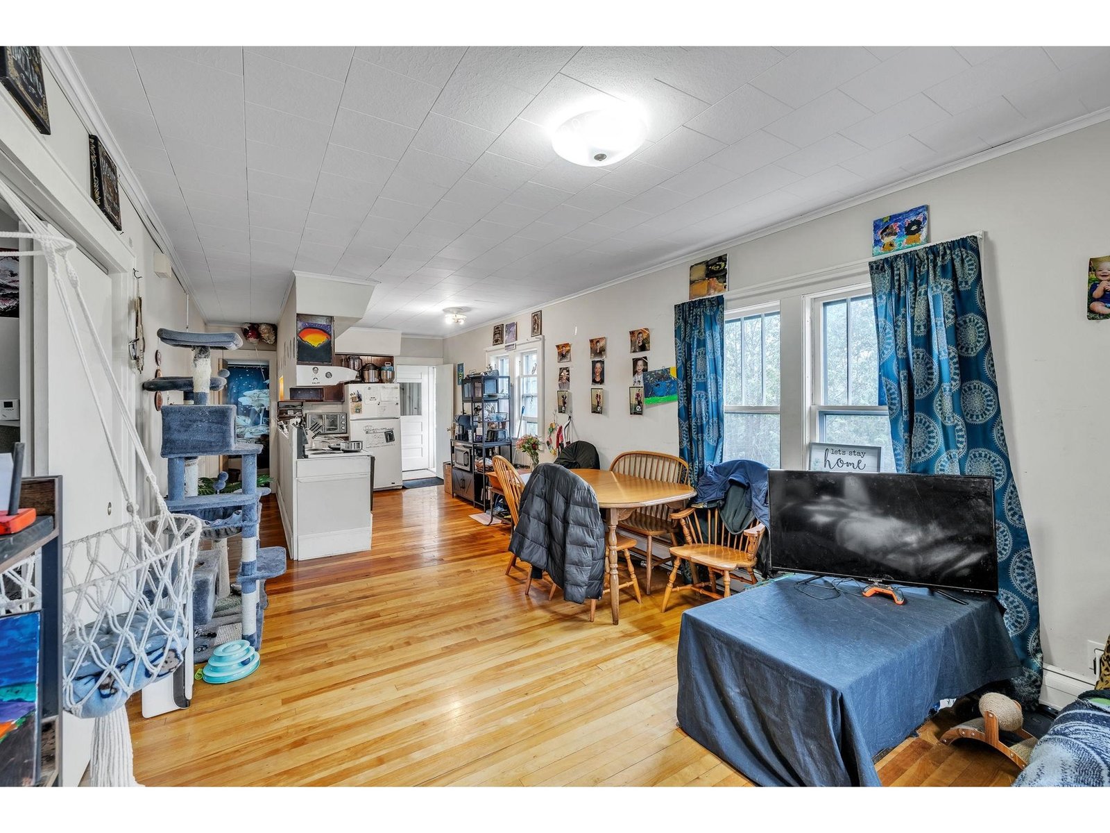 87 Currier Street