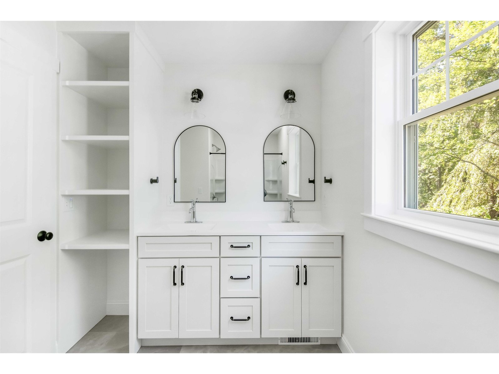 87 Dogwood Circle, Unit 7 Pacific