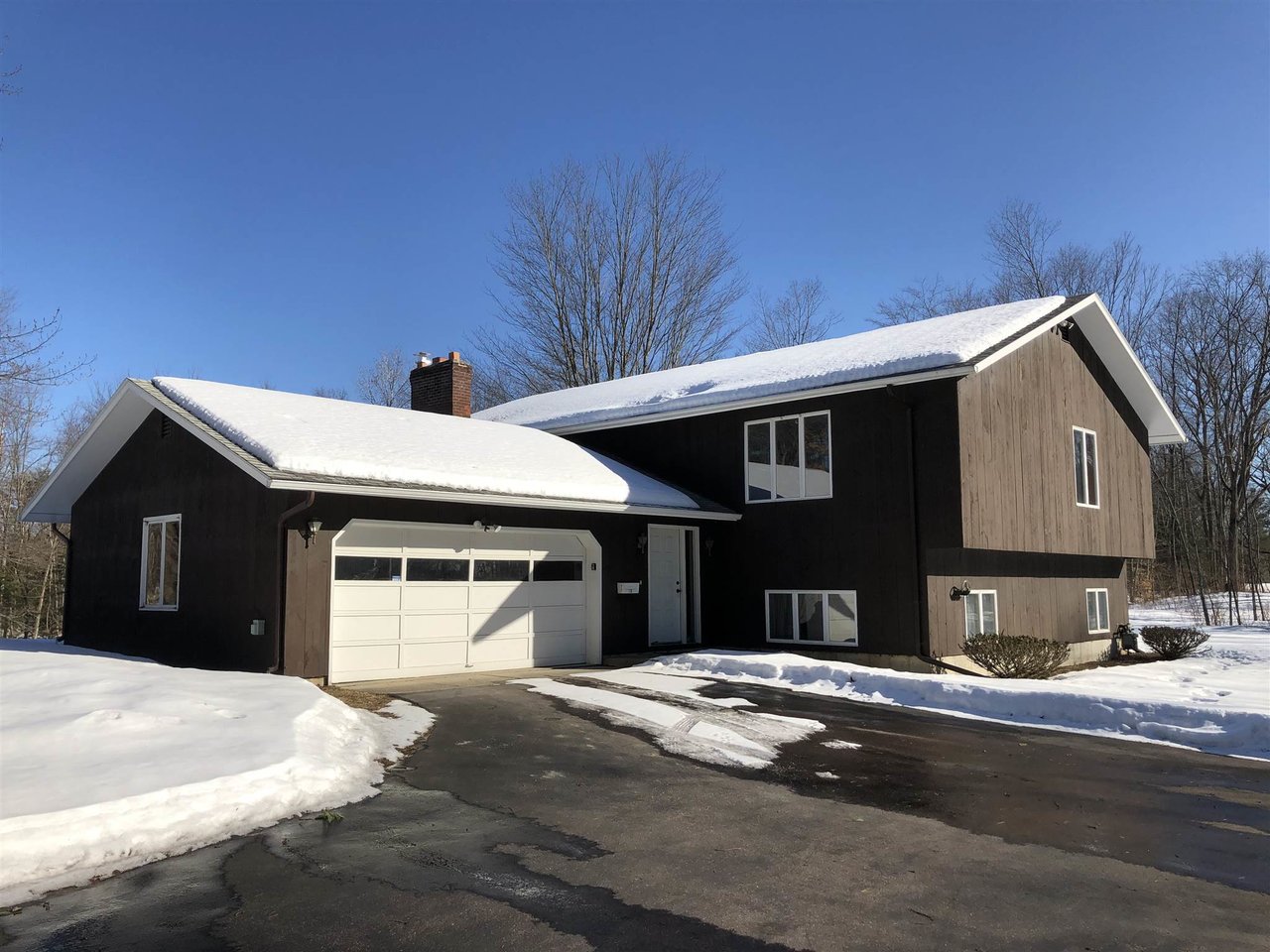 87 Pinecrest Drive