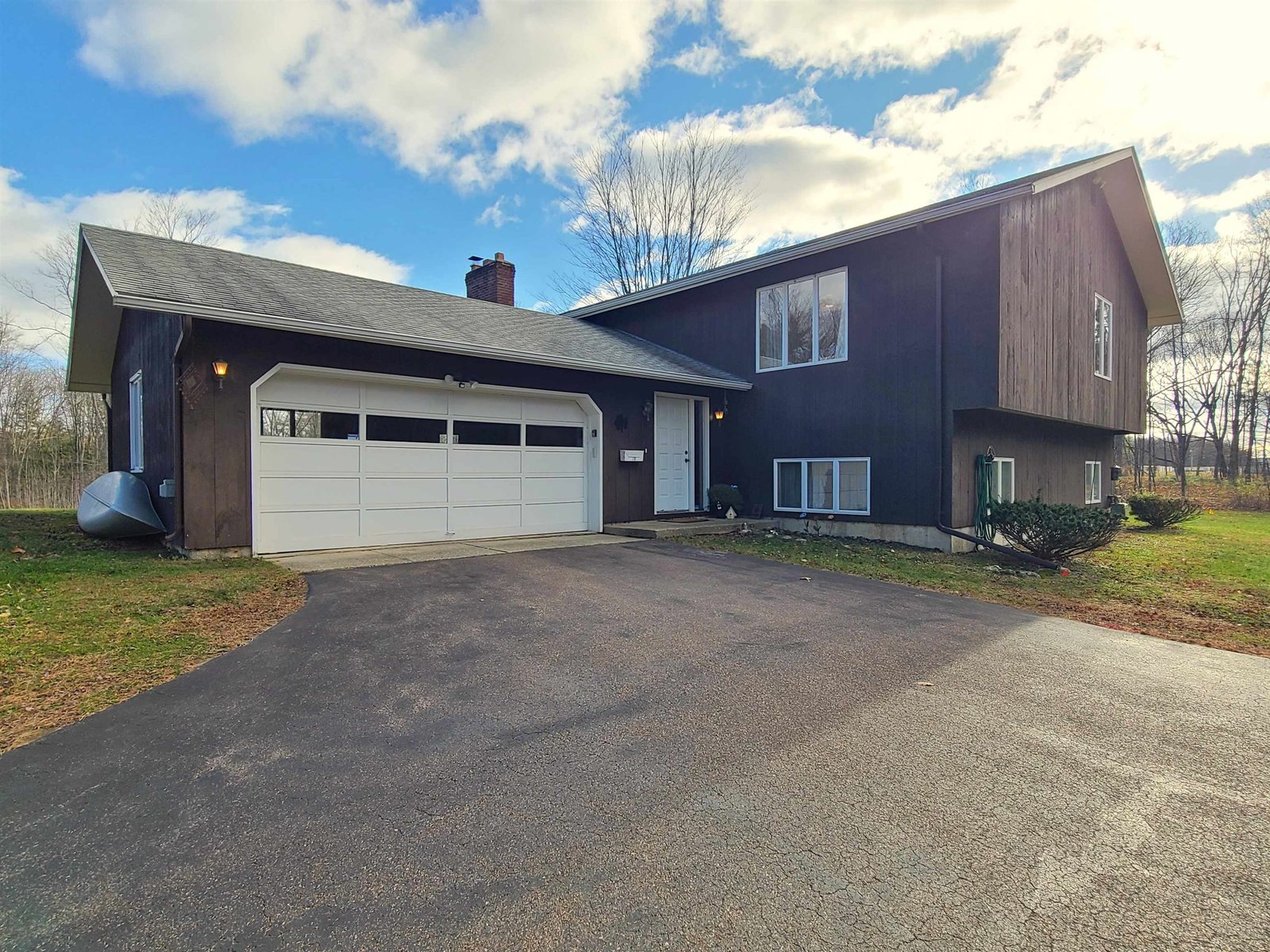 87 Pinecrest Drive