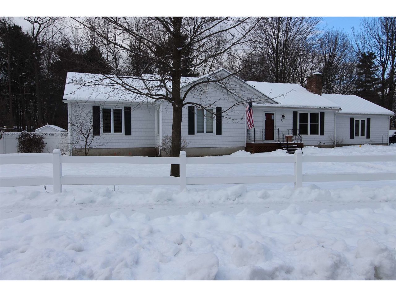 87 Robin Road