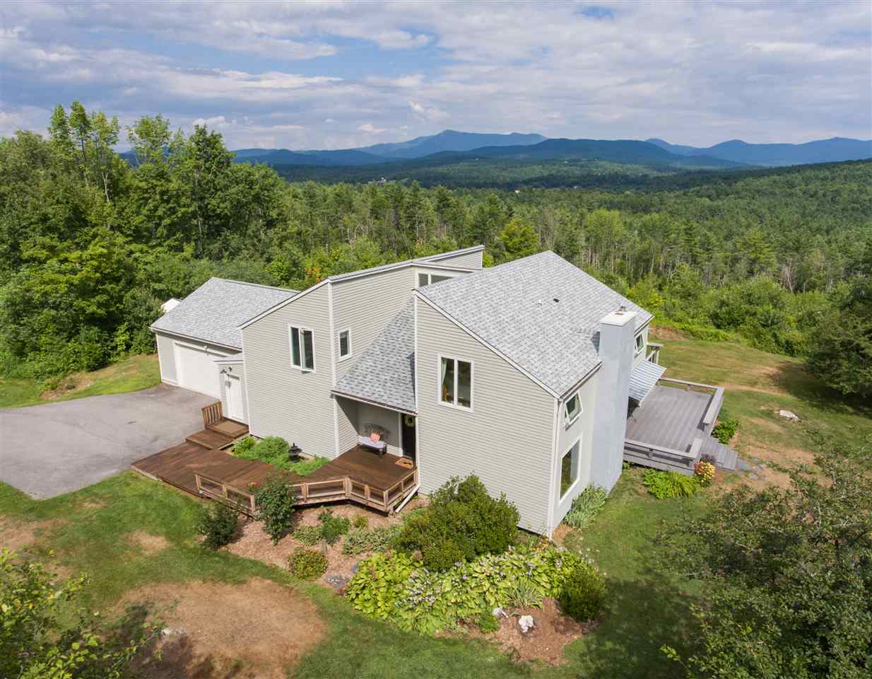 87 Skunk Hollow Road