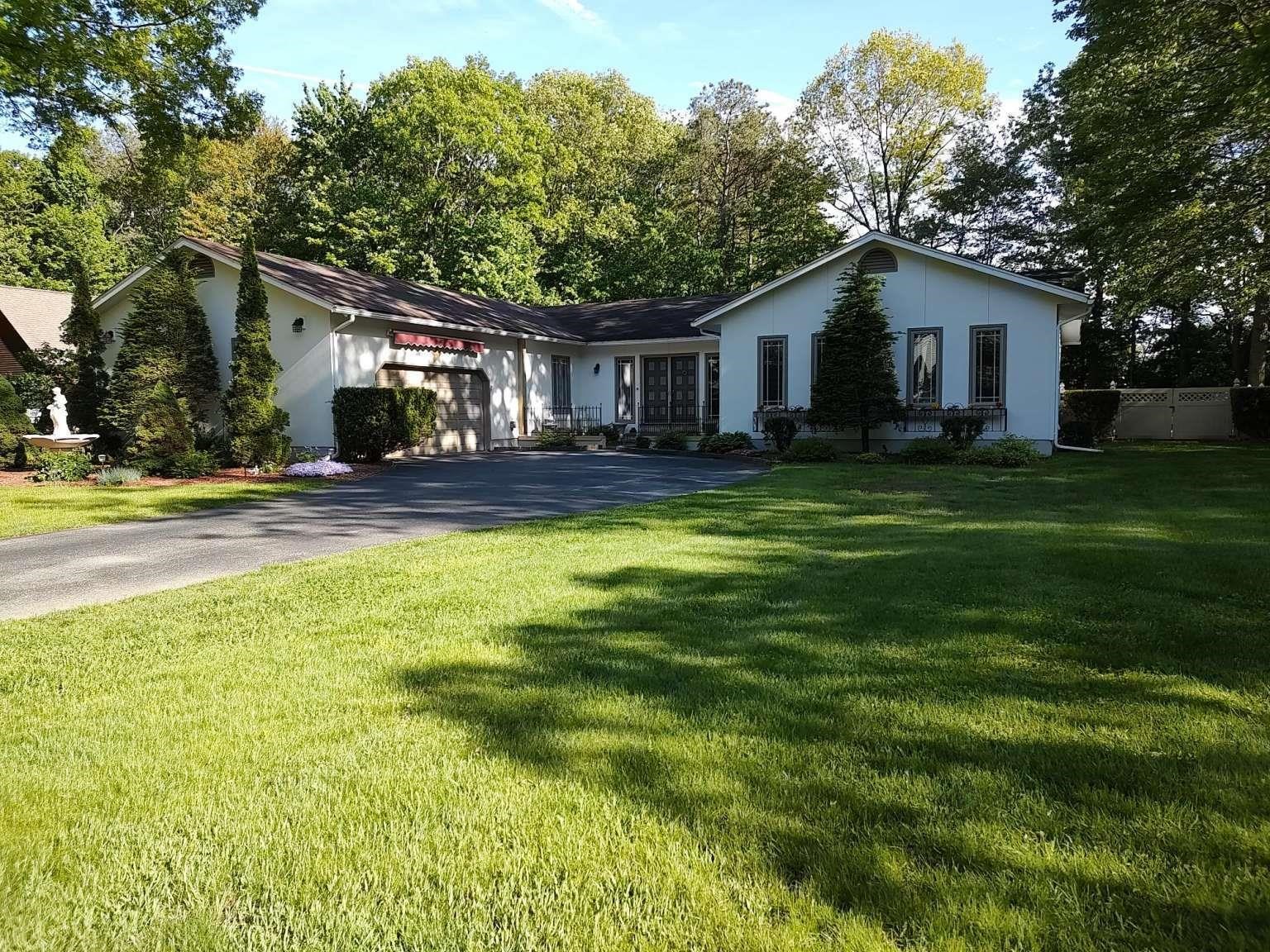 87 Thomas Drive