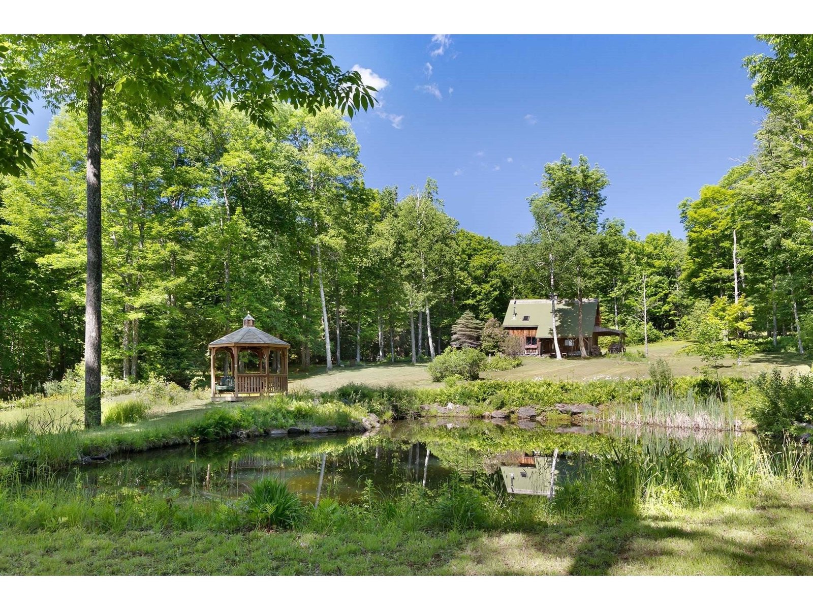 874 Westcott Road, Duxbury