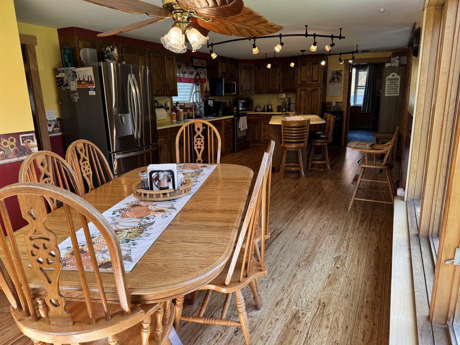 Dining/Kitchen
