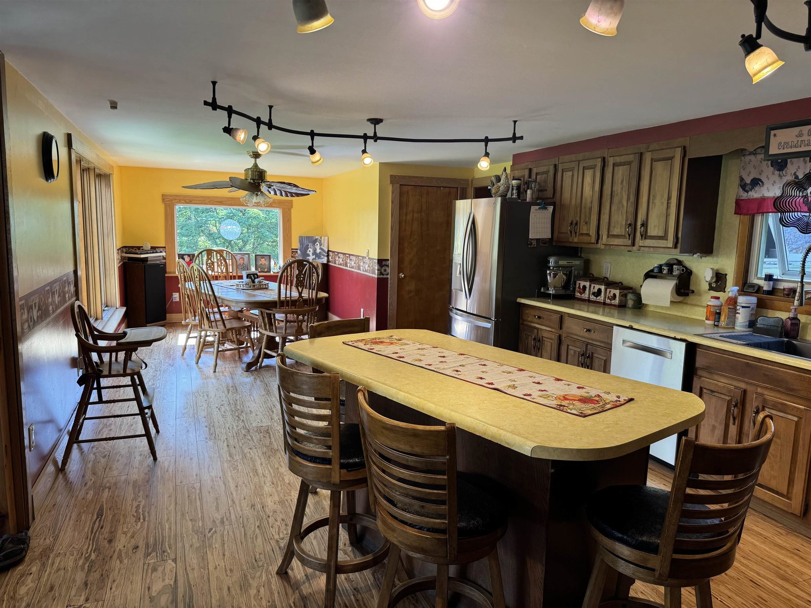 Kitchen/Dining