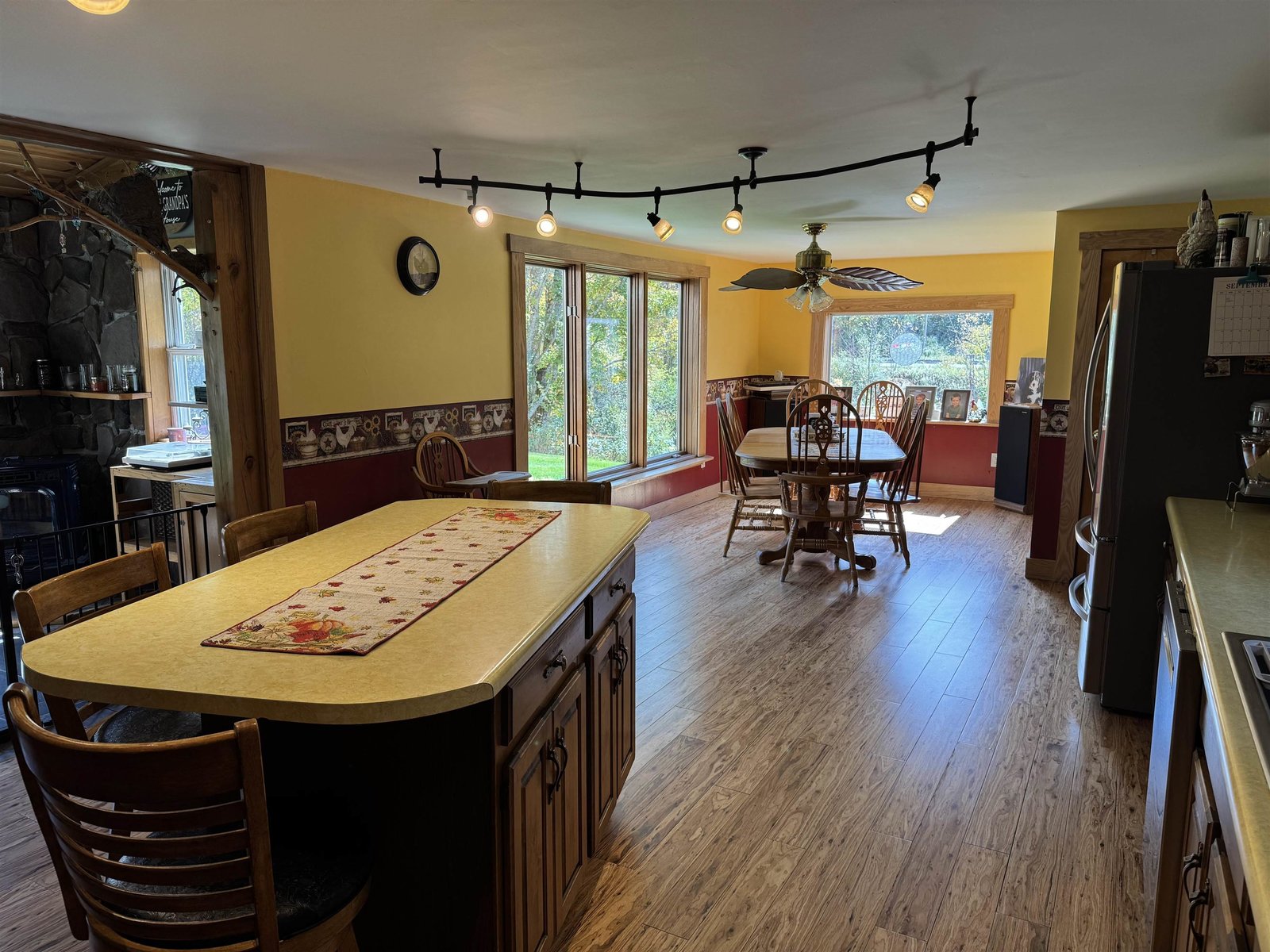 Kitchen/Dining