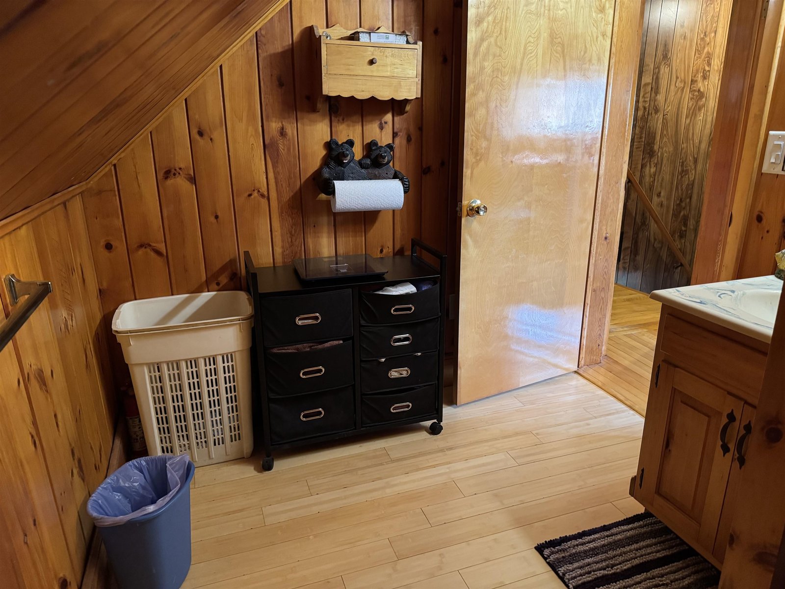 Upstairs Full Bath