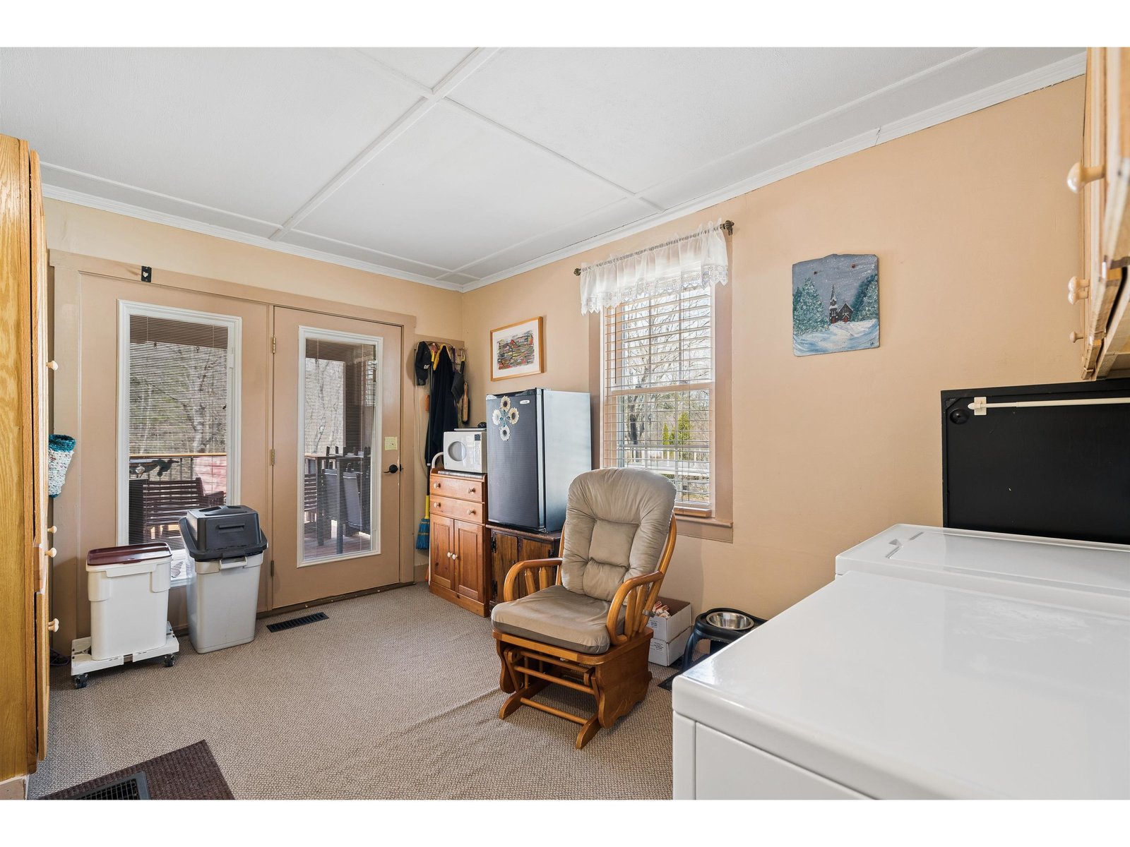 Bonus room off of kitchen before exiting onto back deck