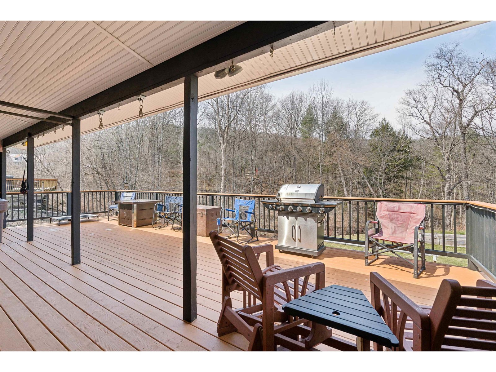 Upper back deck area