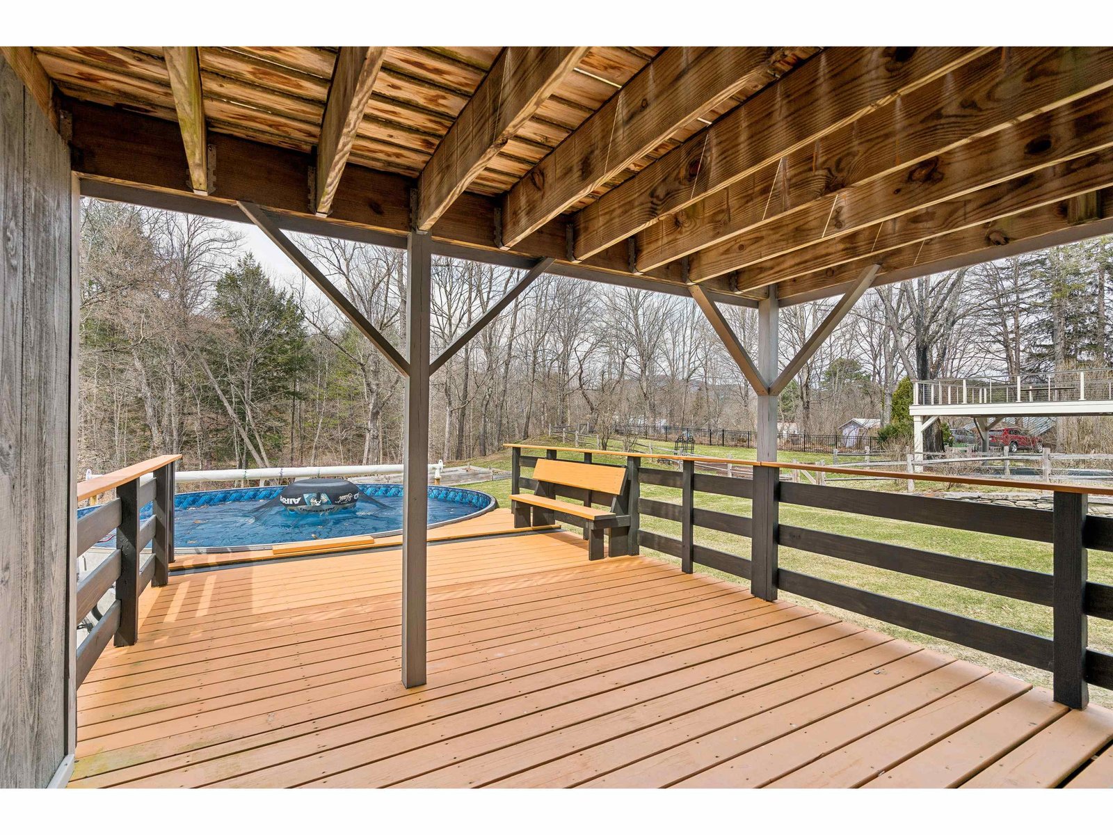 Lower back deck area to pool