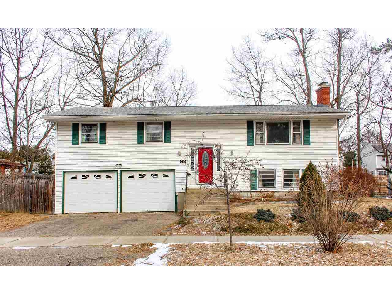 88 Pleasant Avenue