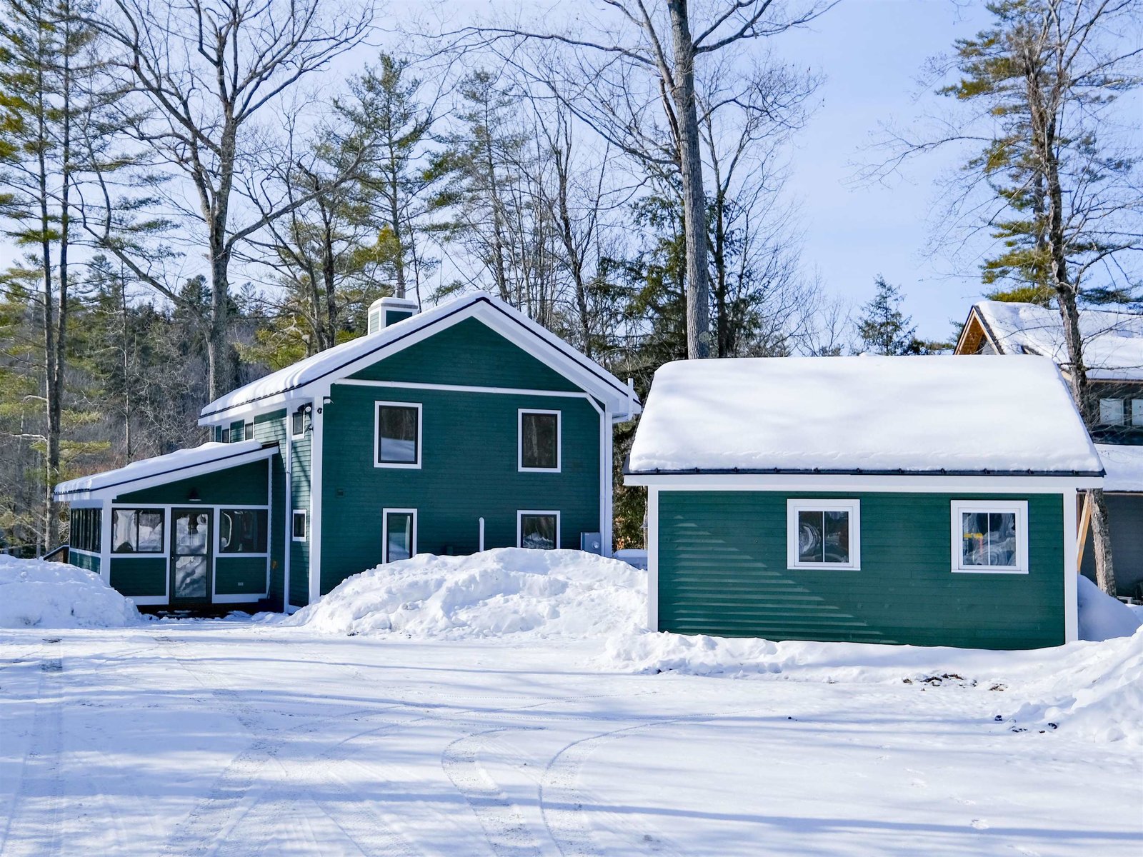88 Spruce Lane, Ludlow