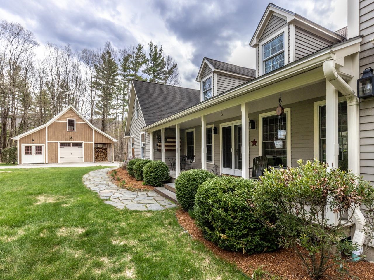 880 Stonefence Road