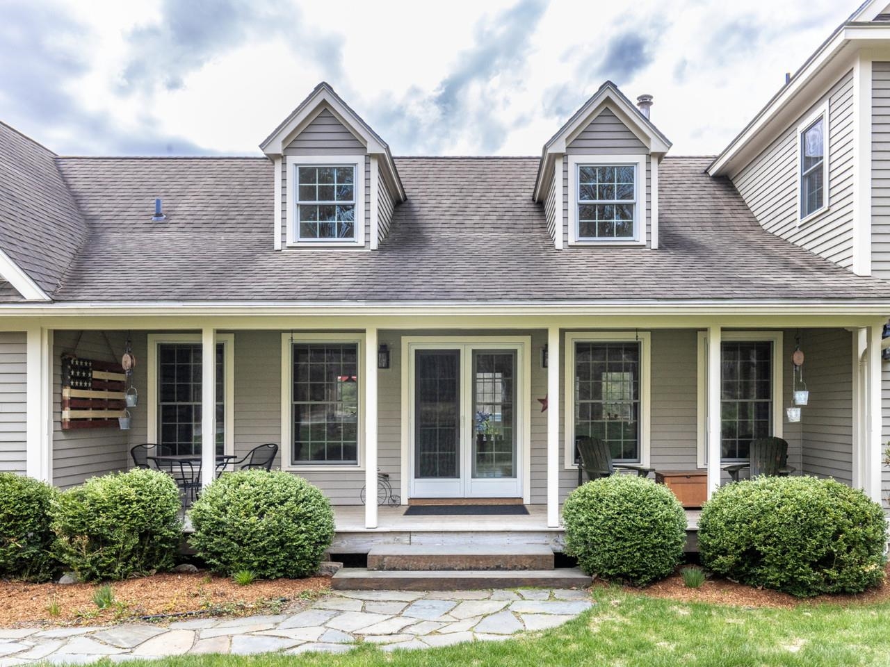 880 Stonefence Road