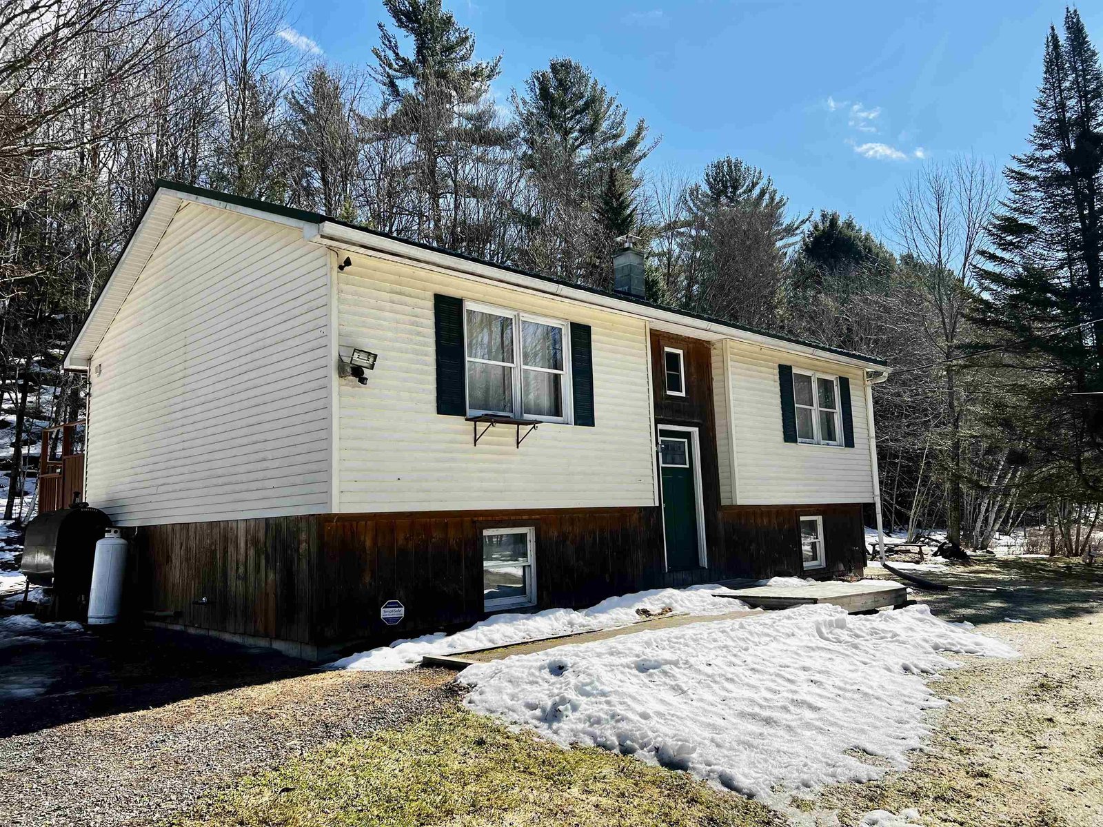 883 Osgood Hill Road