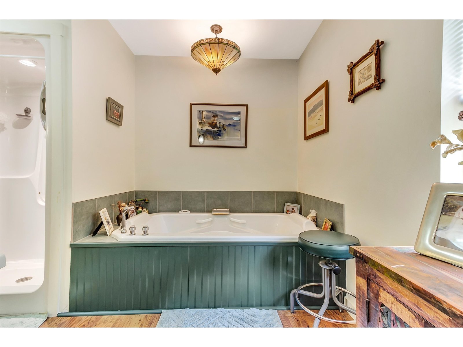 primary suite bathroom