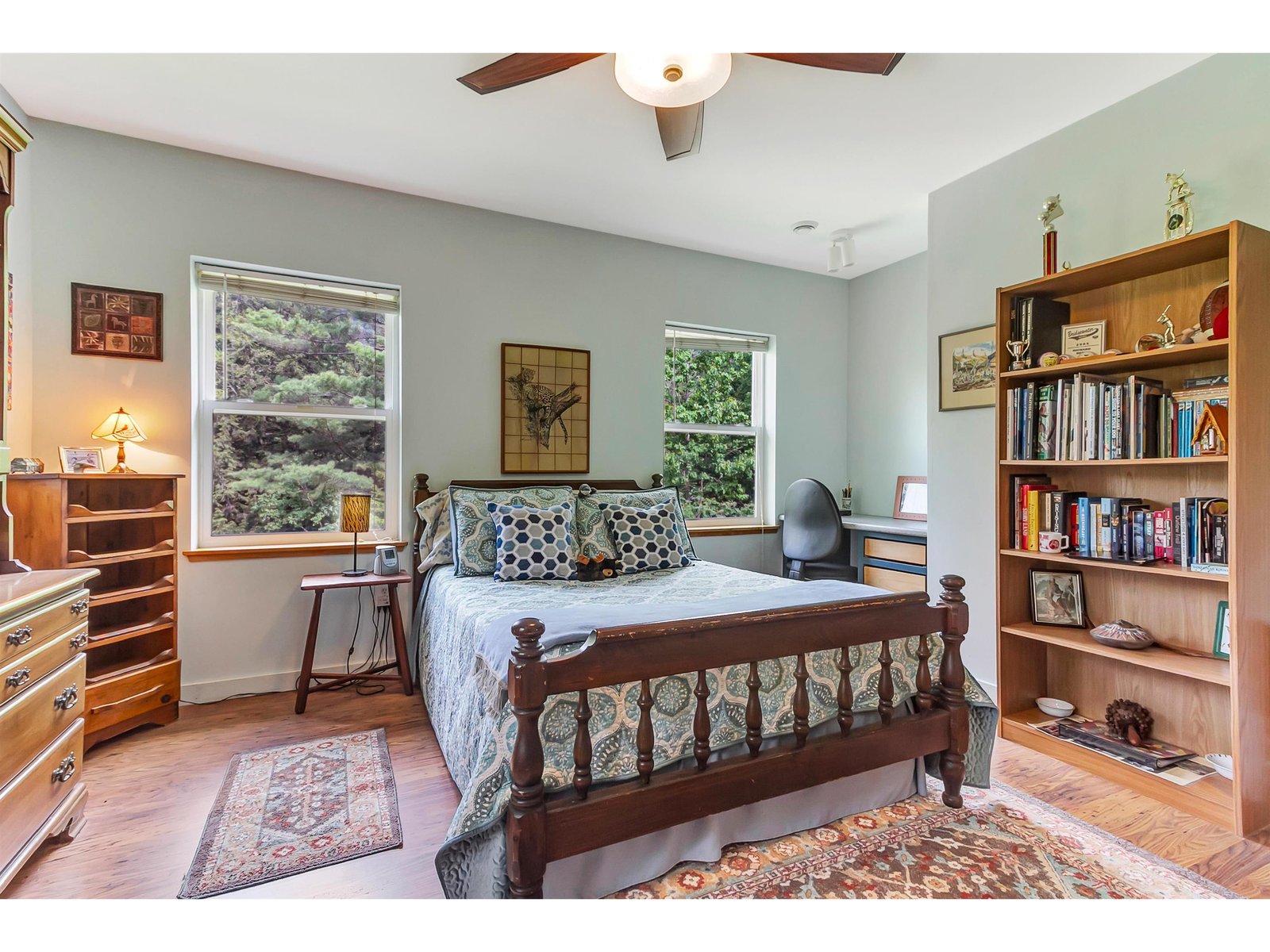 bed 3 (2nd floor)