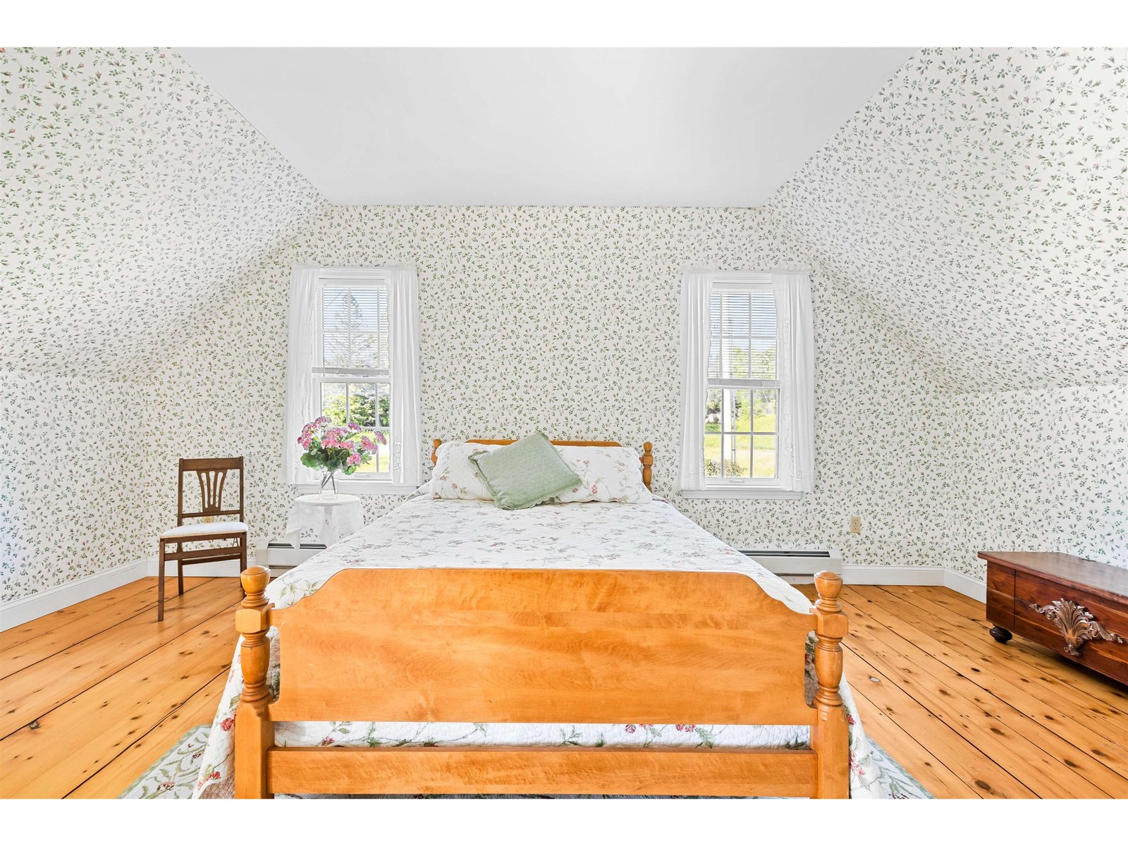 884 Darling Hill Road