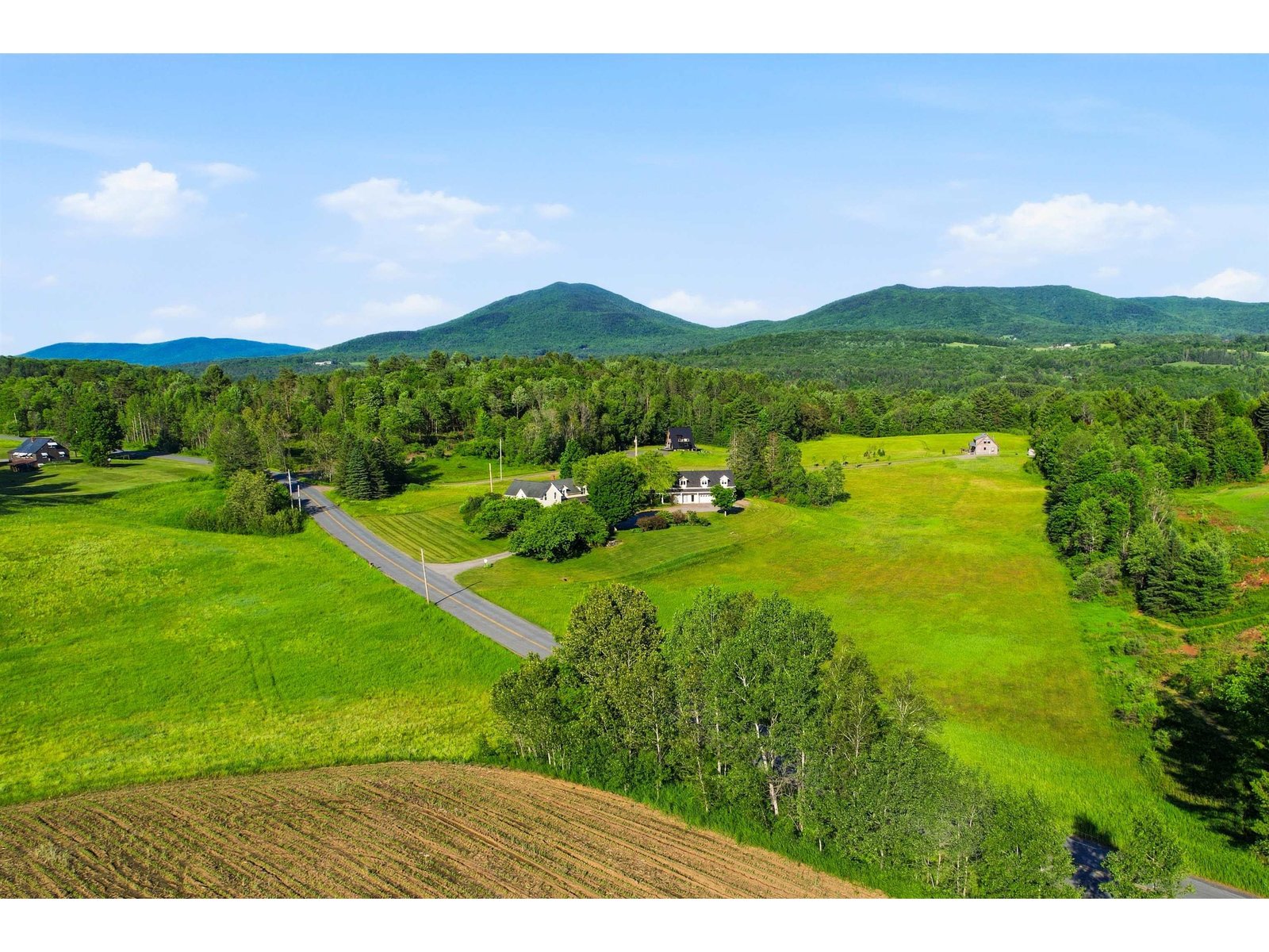 884 Darling Hill Road