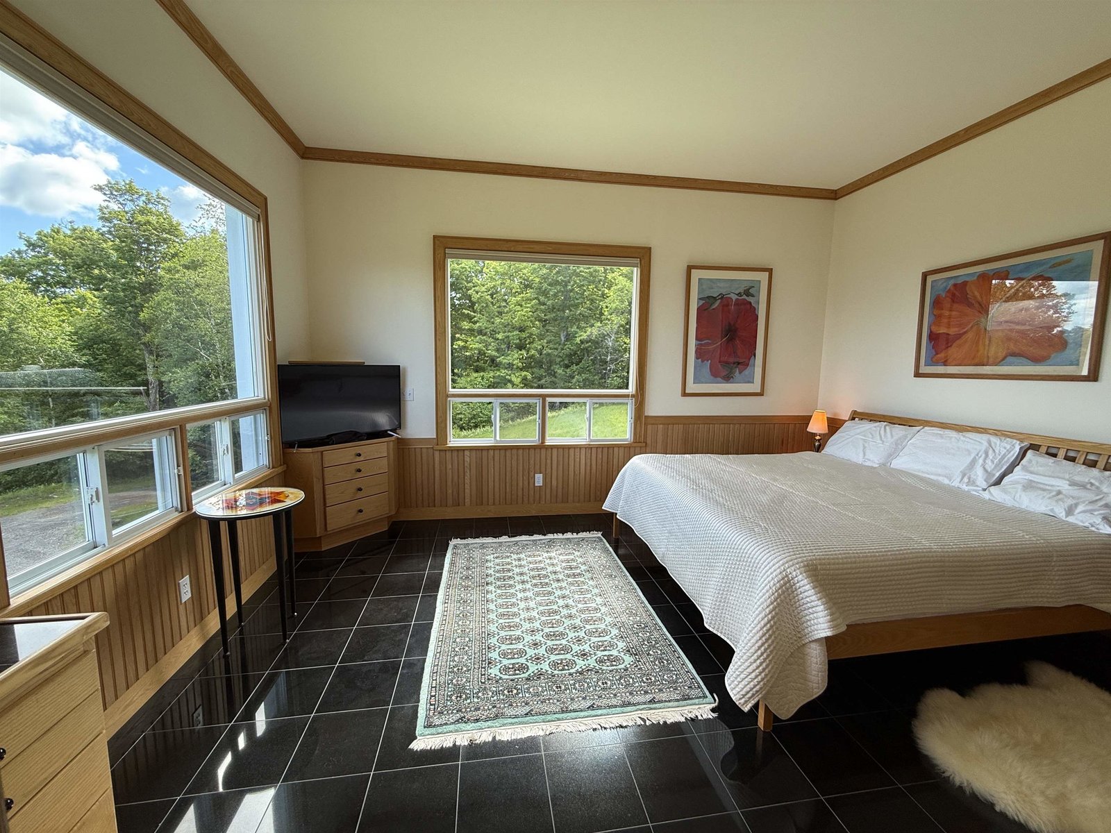 PRIMARY BEDROOM ON MAIN FLOOR