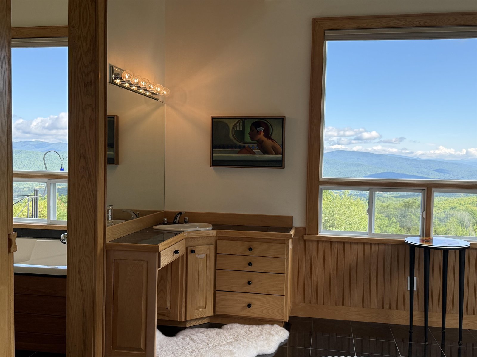 PRIMARY BEDROOM W/ EN SUITE BATH