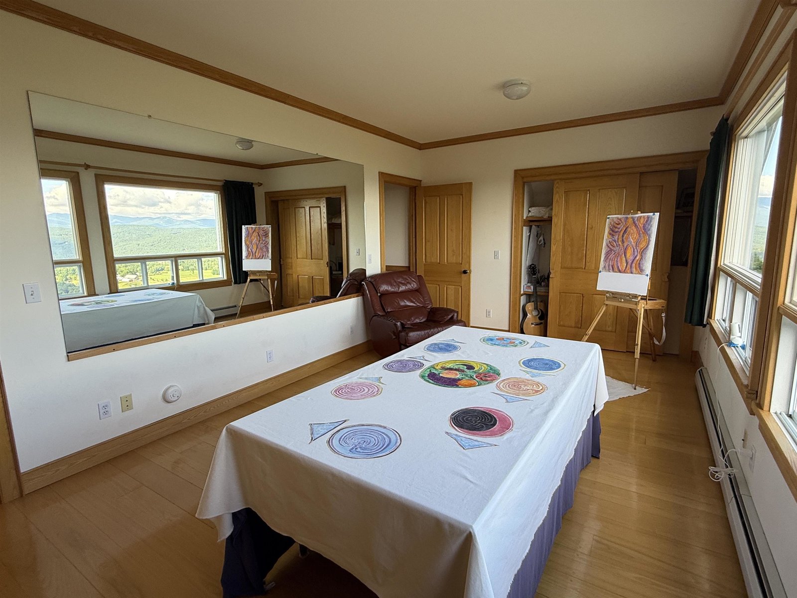 LARGE 2ND BEDROOM WITH AMAZING VIEWS