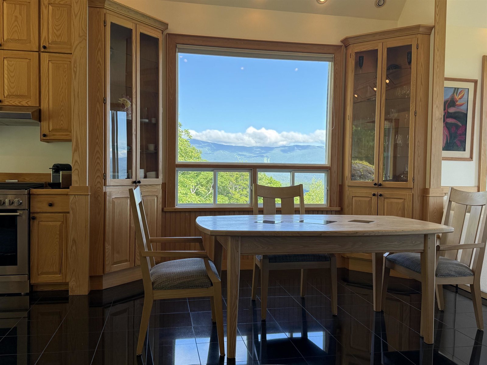 DINING ROOM AREA