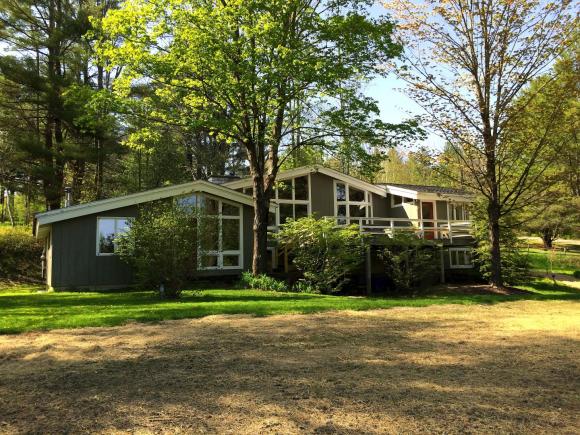887 Cottage Club