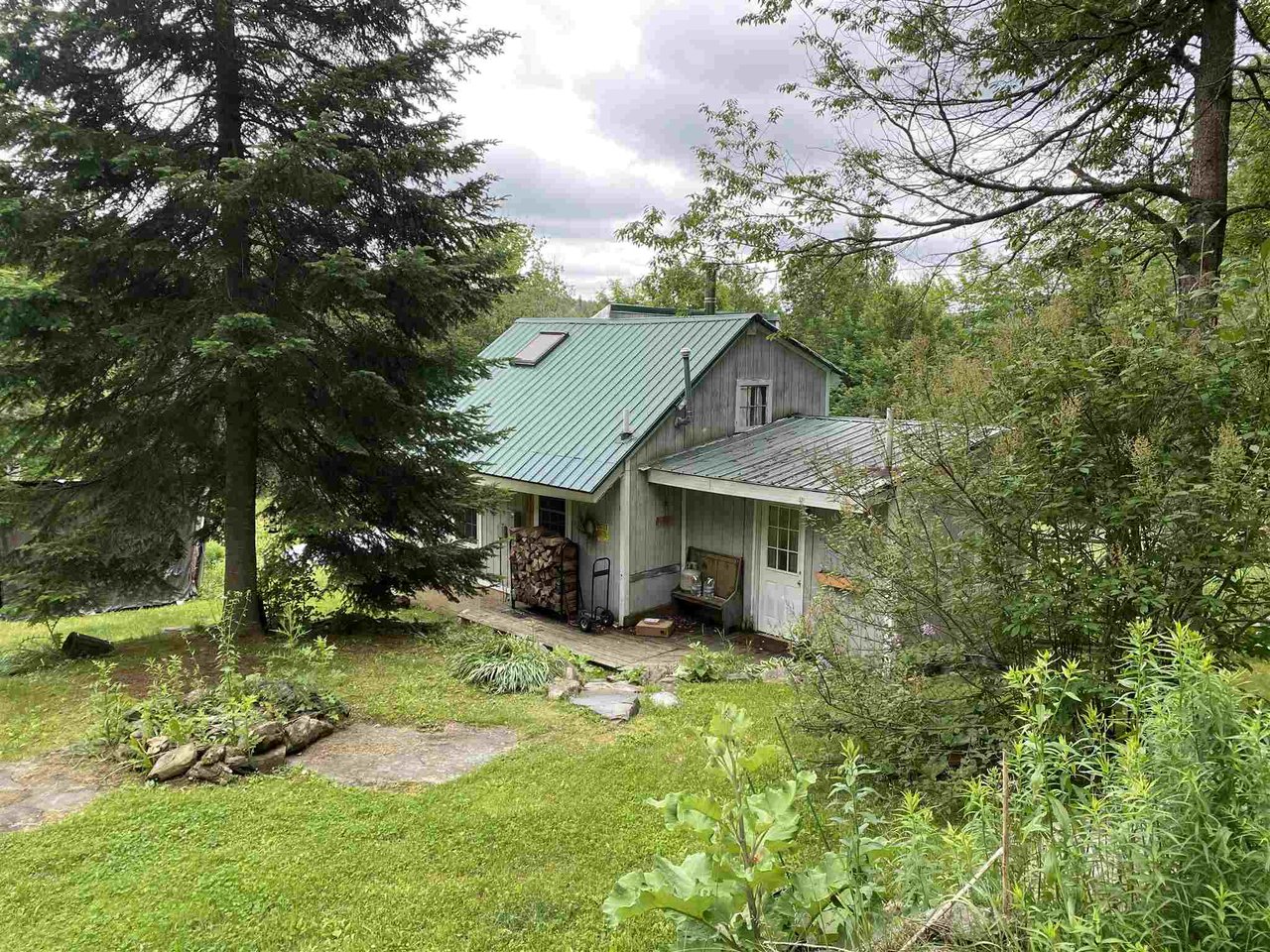 887 Warren Road