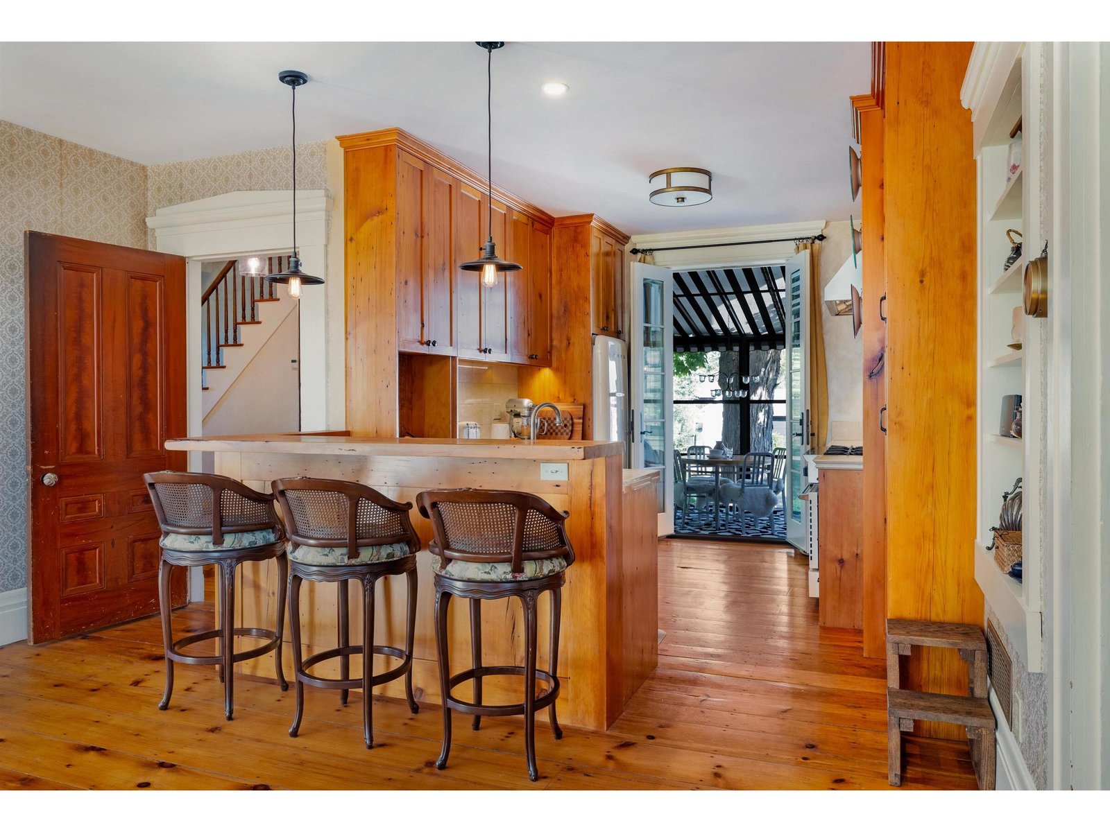 888 Botsford Road
