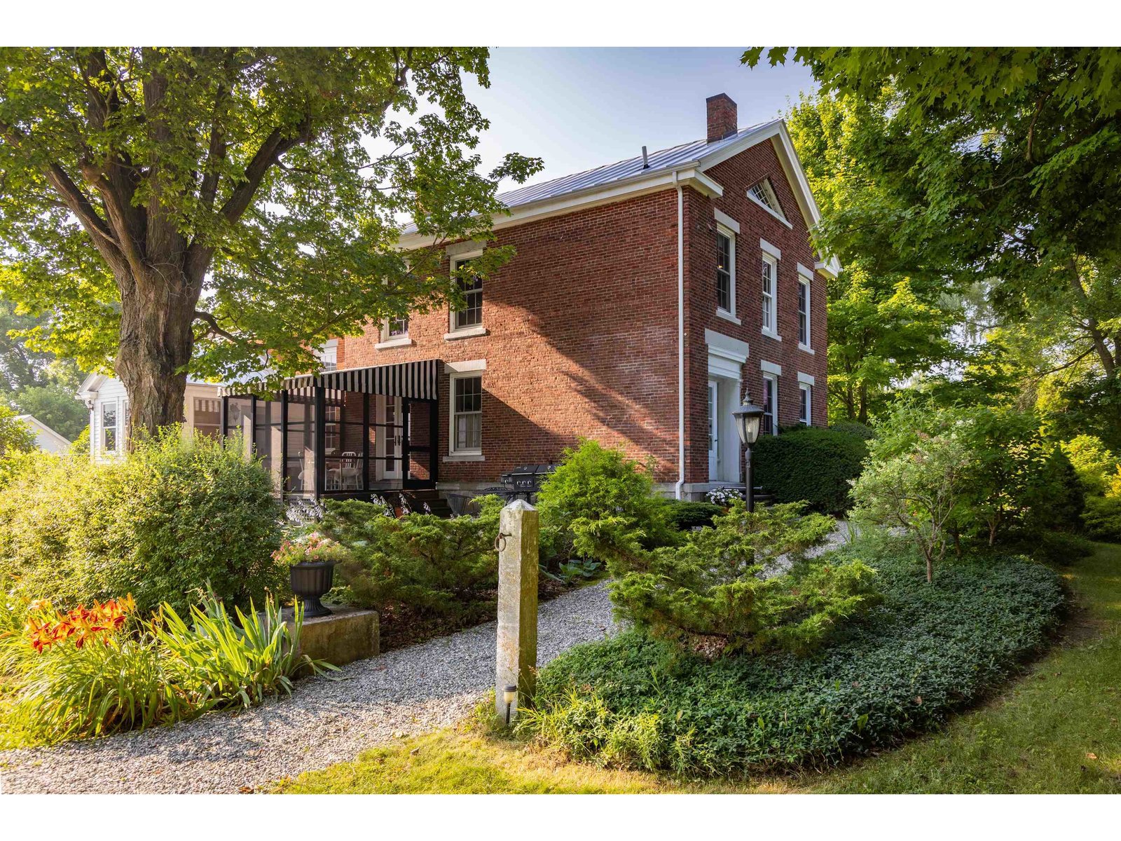 888 Botsford Road