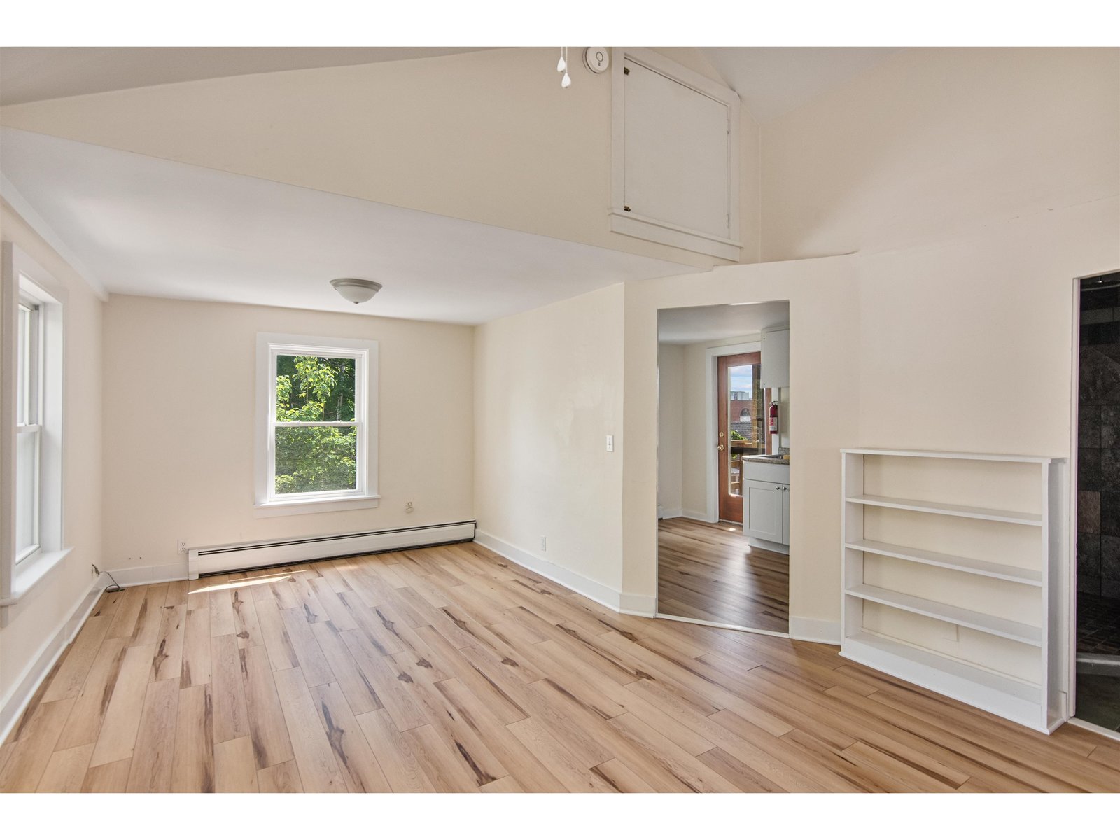89 College Street, Unit Unit A-2