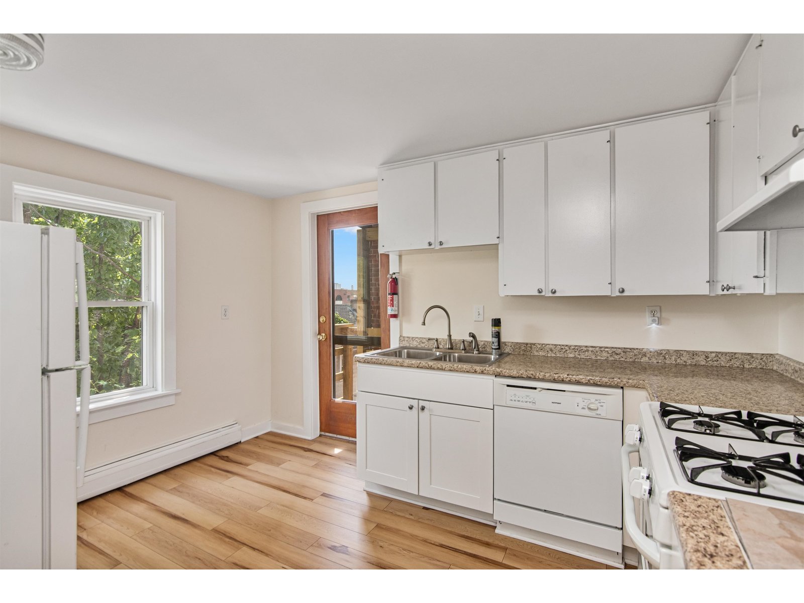 89 College Street, Unit Unit A-2