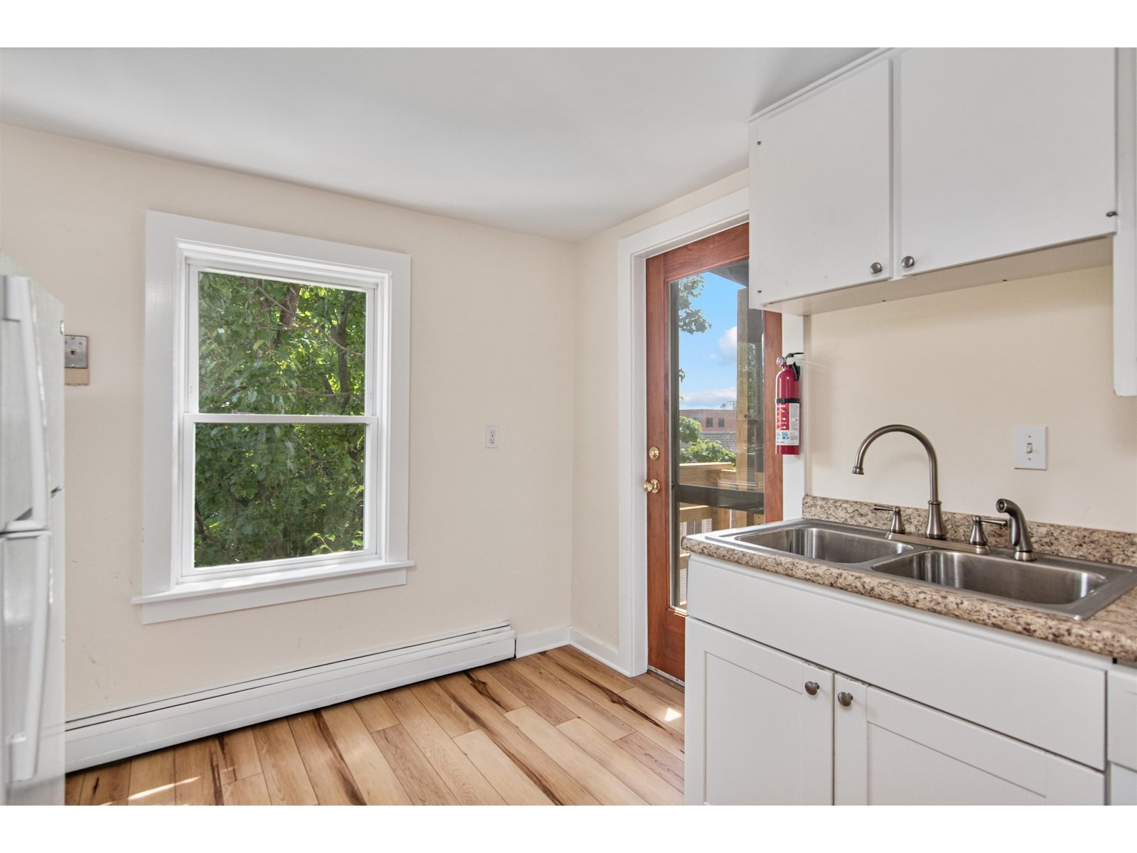 89 College Street, Unit Unit A-2