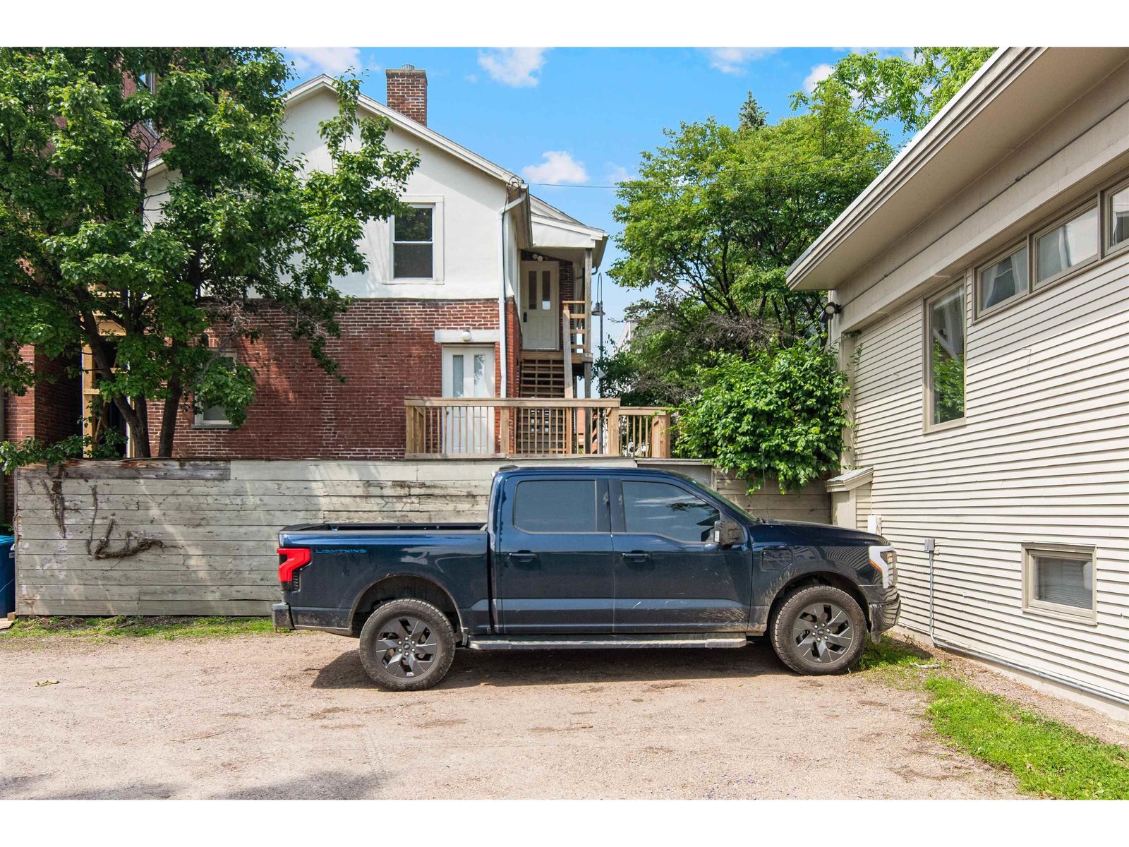 89 College Street, Unit Unit A-2