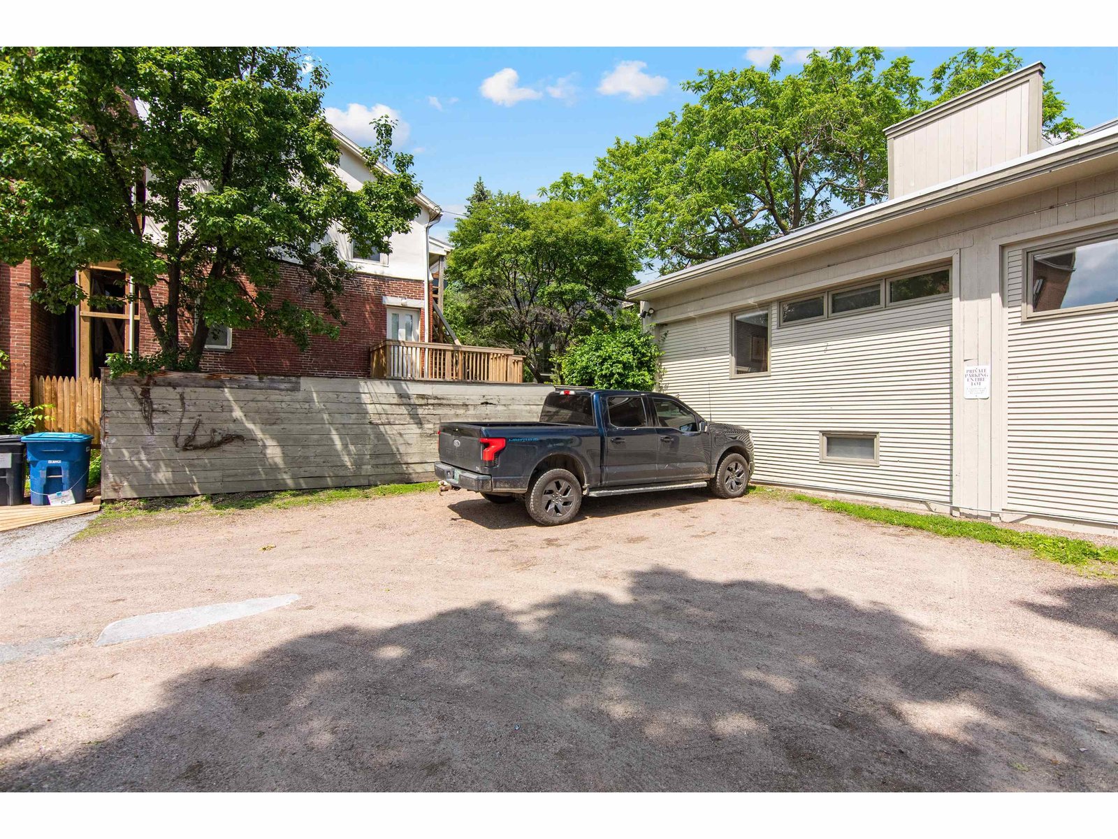 89 College Street, Unit Unit A-2