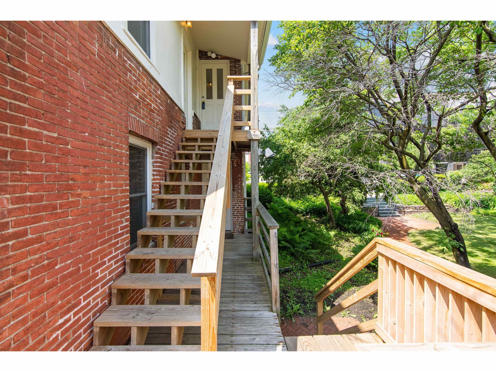 89 College Street, Unit Unit A-2