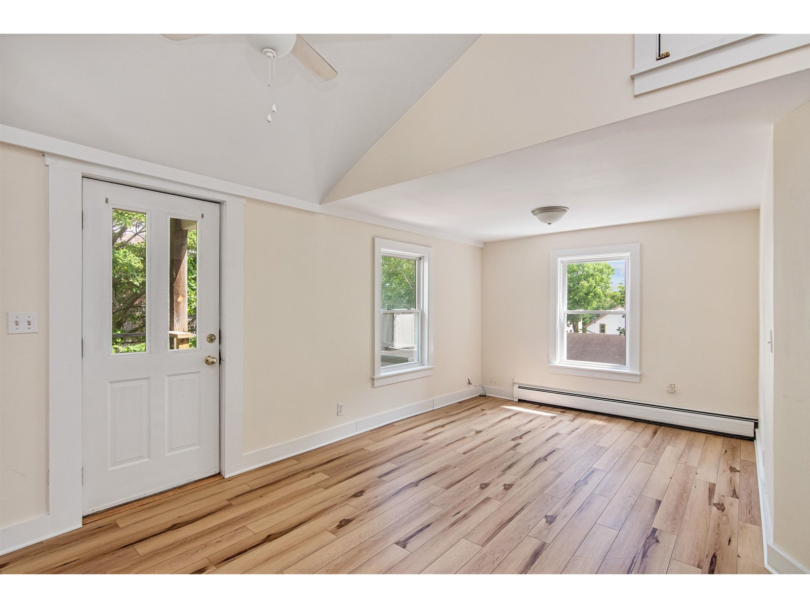 89 College Street, Unit Unit A-2