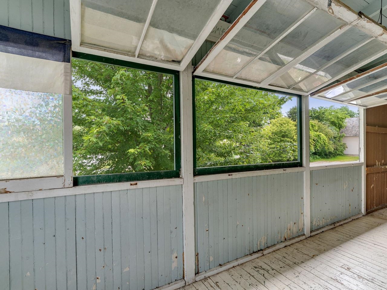 Sleeping porch