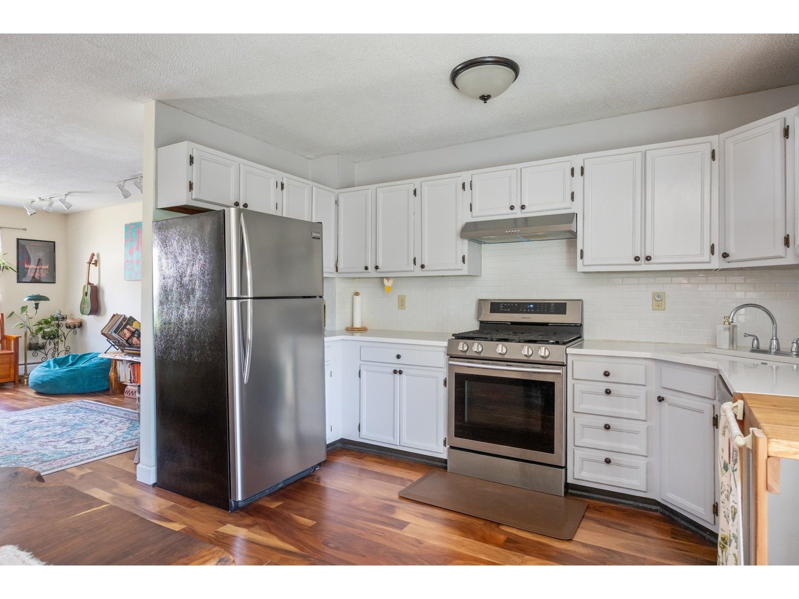 89 North Champlain Street, Unit L