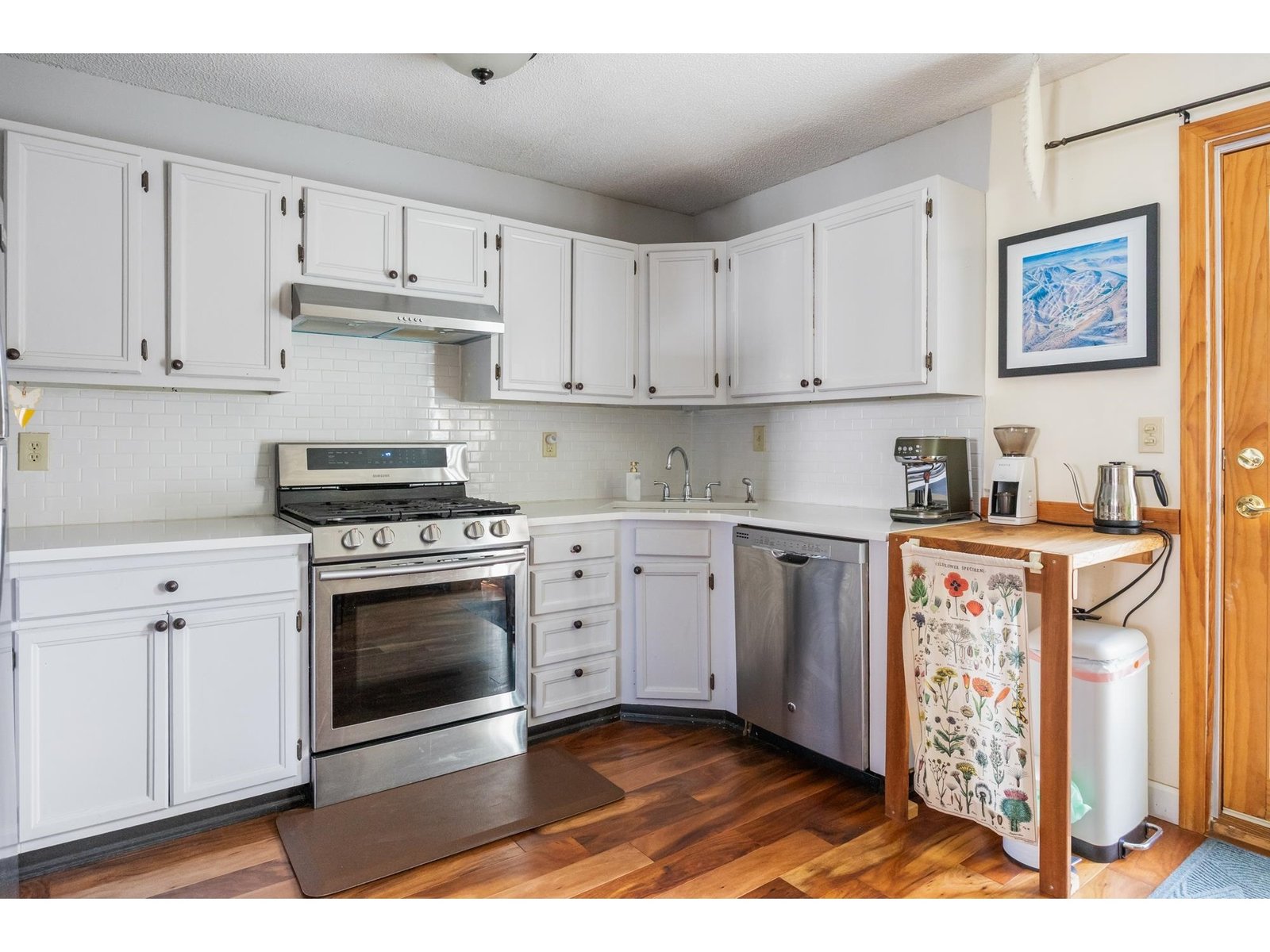 89 North Champlain Street, Unit L