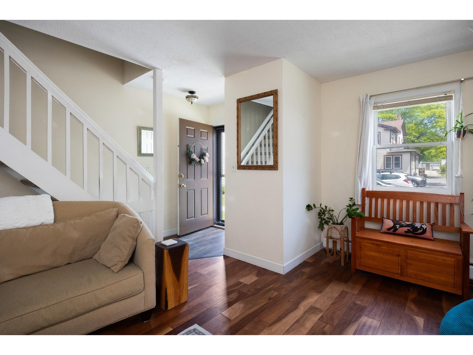89 North Champlain Street, Unit L