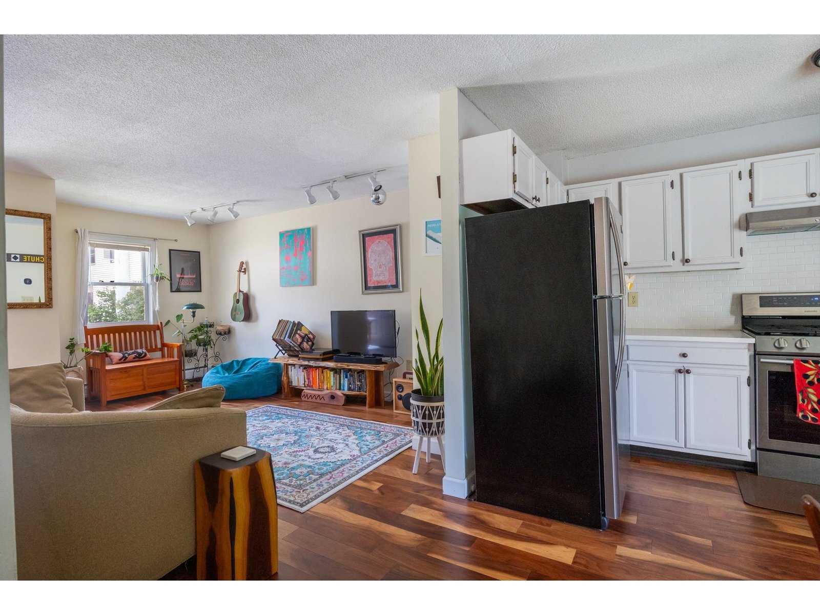 89 North Champlain Street, Unit L