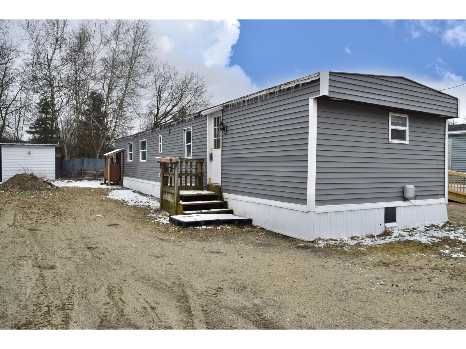 89 Pecor Avenue