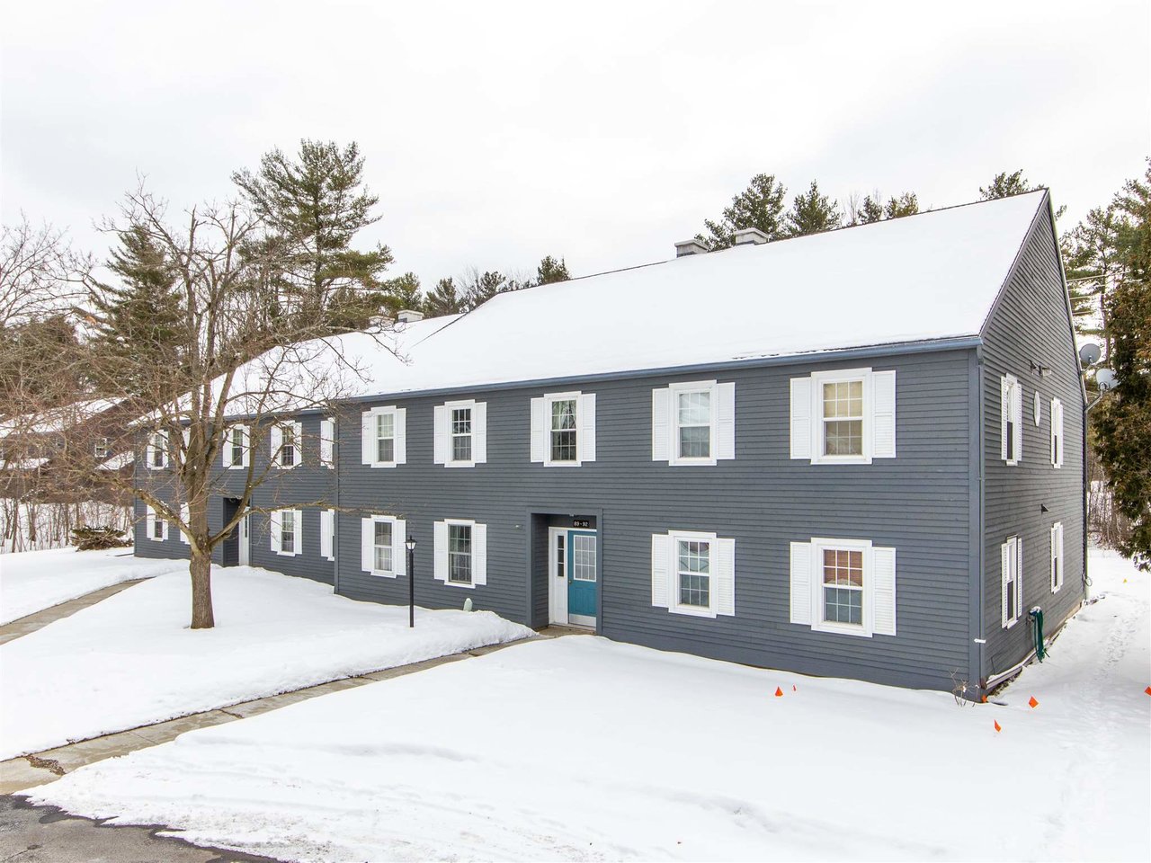 89 Twin Oaks Terrace
