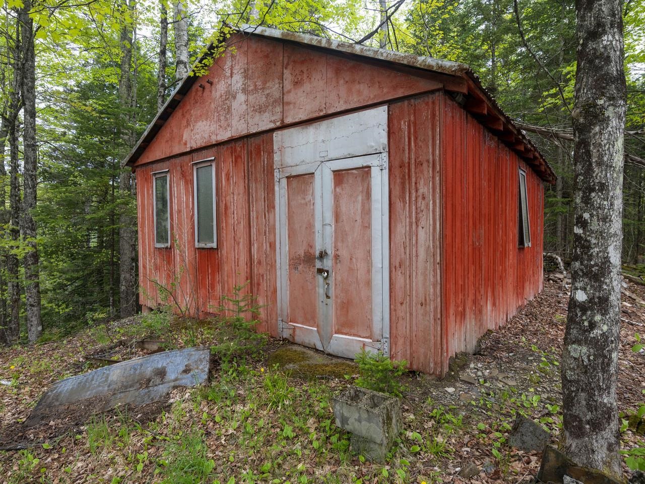 8913 County Road