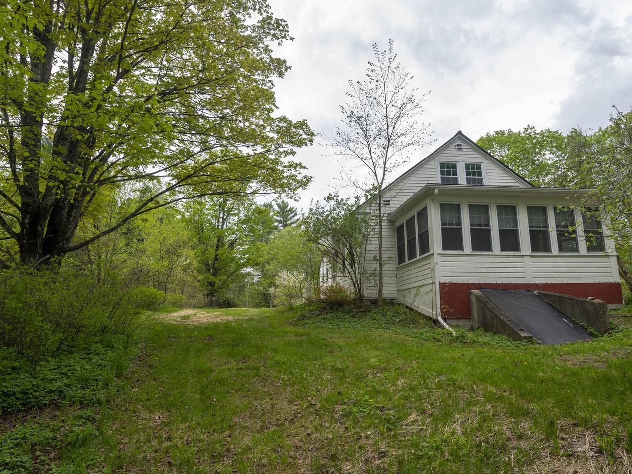 8913 County Road