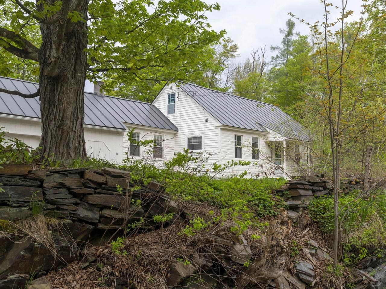 8913 County Road